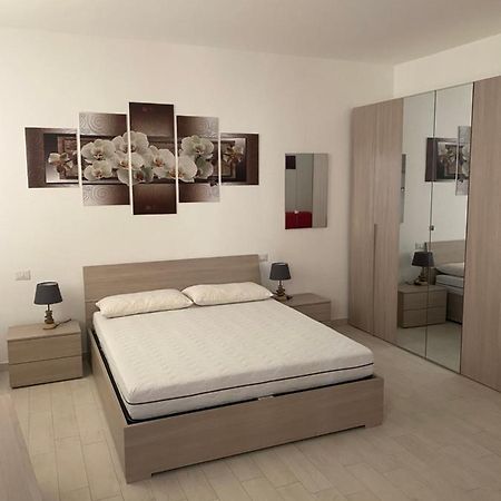 Senza Pensieri Via 4 Novembre/Via Diaz Apartment Крема Екстериор снимка