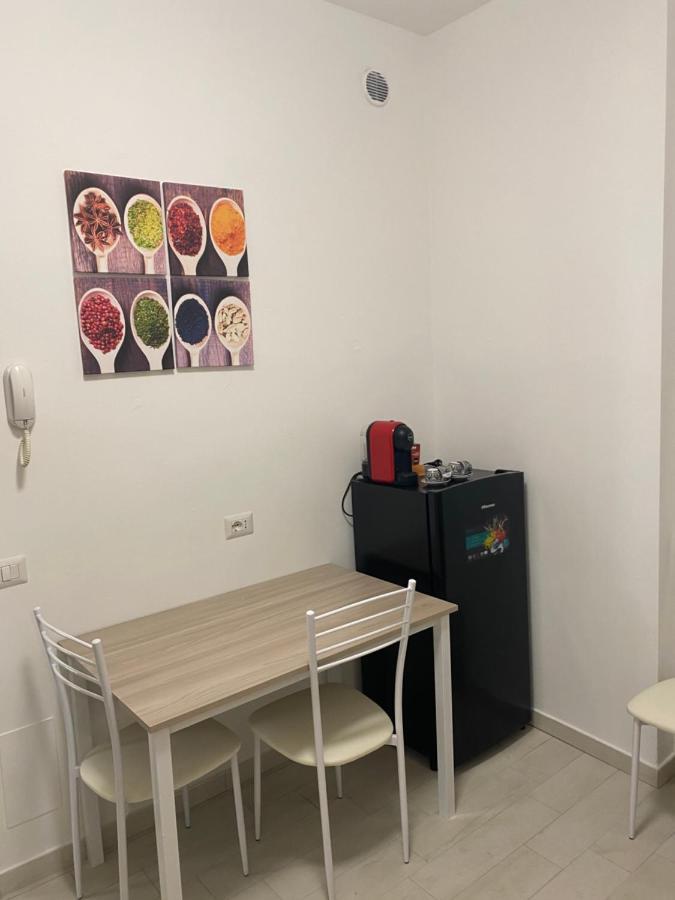 Senza Pensieri Via 4 Novembre/Via Diaz Apartment Крема Екстериор снимка